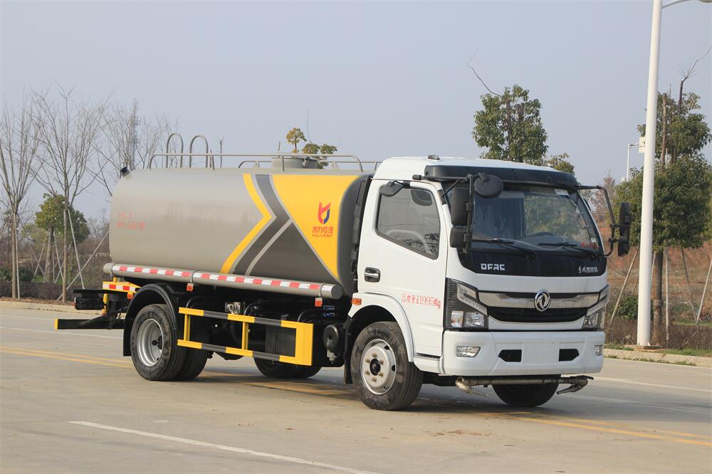 9.2噸灑水車(chē)-程力東風(fēng)多利卡國(guó)六9.2立方灑水車(chē)廠家價(jià)格
