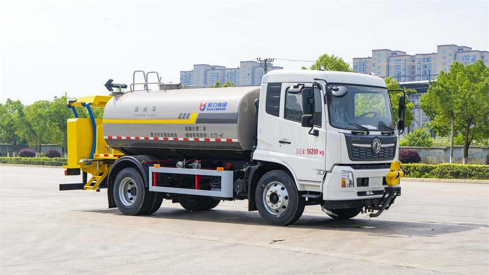 80K防撞灑水車-東風天錦100K防撞灑水緩沖車廠家價格